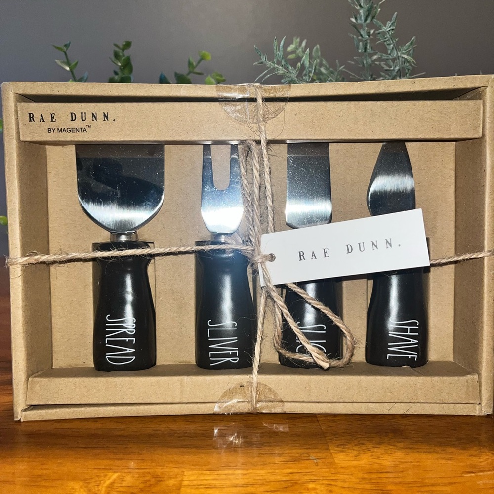 New Rae Dunn Cheese Cutting Set.